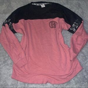 PINK Sweatshirt
